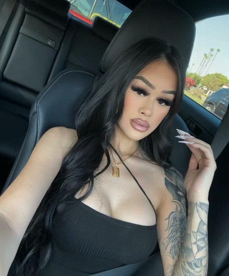 Jennyturtlee model top photos