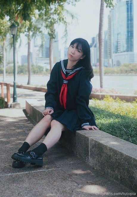 iutopia nude star gallery