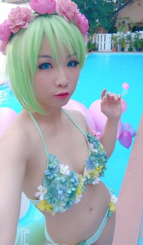 iutopia star naked photos