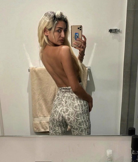 sungoddesssss star hot photos