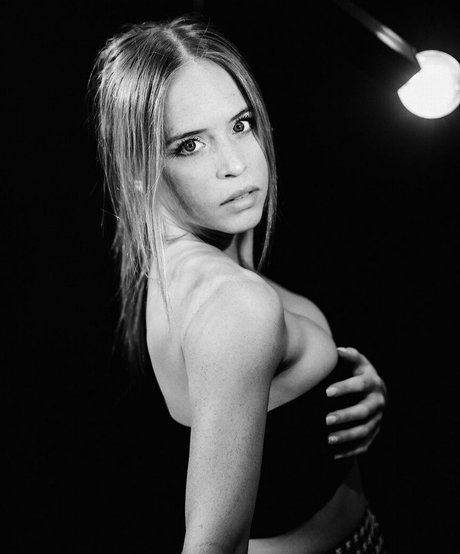 Ryann Shane perfect model pics