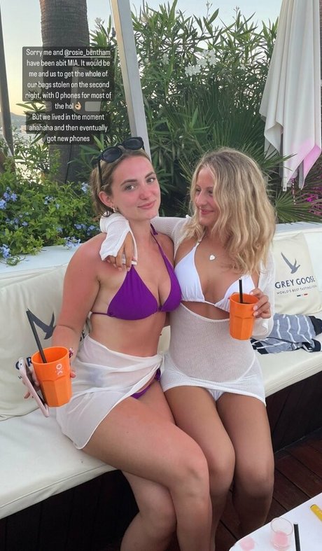 Daisy Campbell porn model images