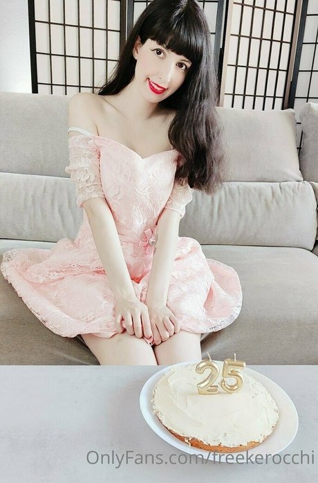 freekerocchi top model pics