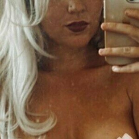 maddiewrites sexy model image