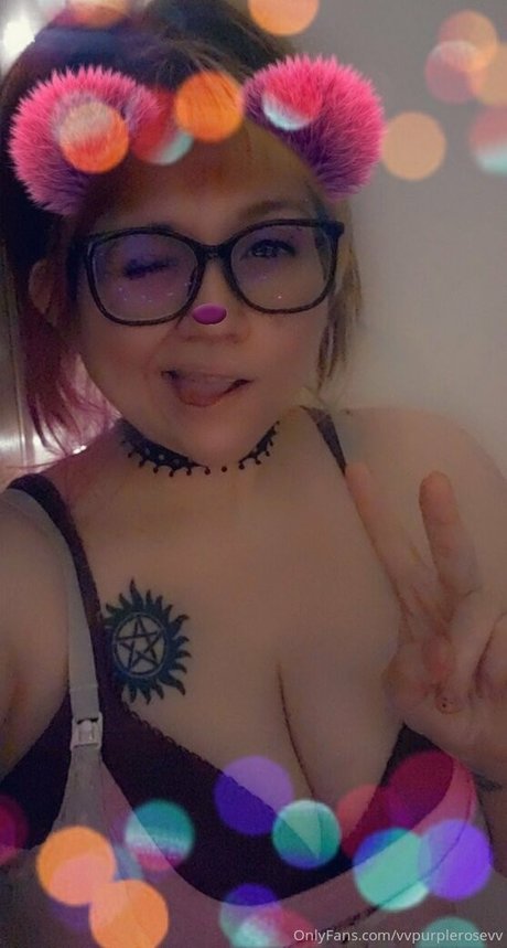 vvpurplerosevv star exclusive photo