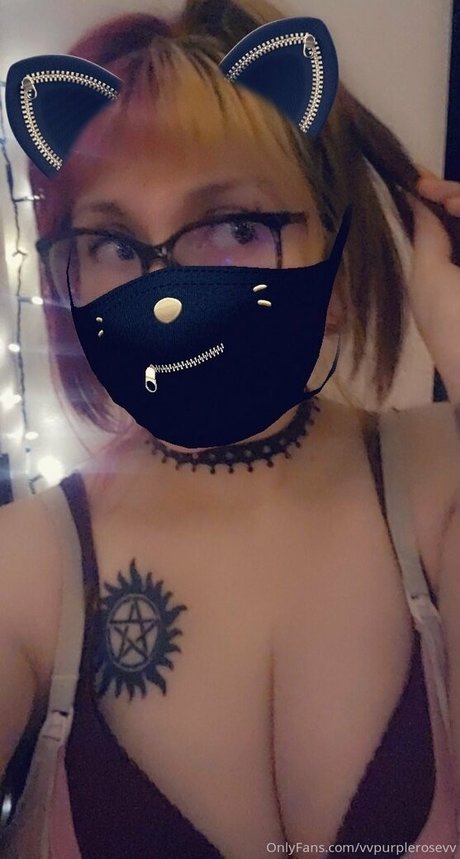 vvpurplerosevv pornstar photo