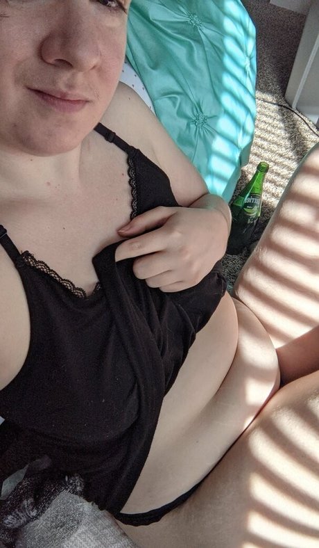 wednesdayeve nude star gallery