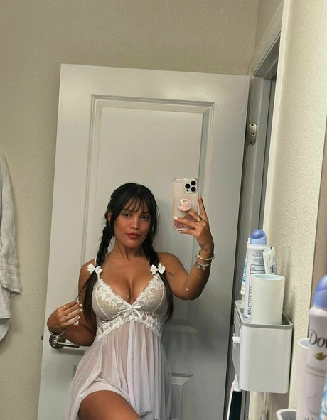 Alinabelle pornstar hd image