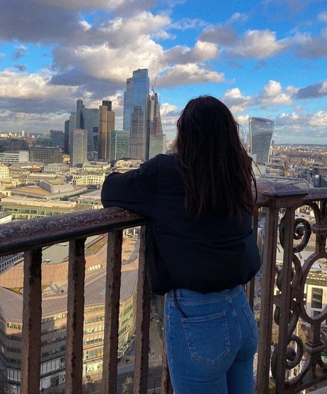 Novaleesi star pretty galleries