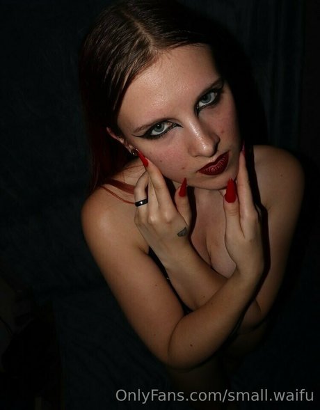 small waifu naked star photos