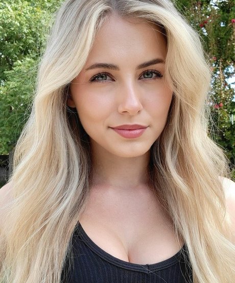 Nicki Taylor nudes actress gallery