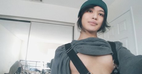 deathlooming naked pornstar pic