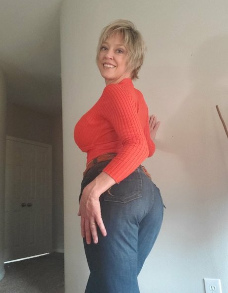 Dee Williams pornstar naked pic