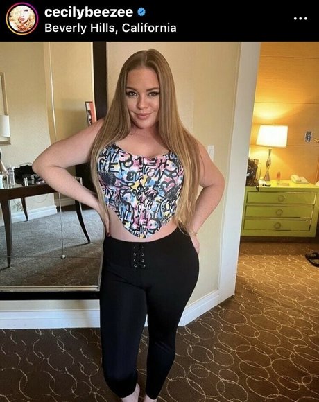 cbeezeec nice pornstar img