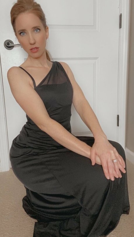 Jennysroom model erotic photos