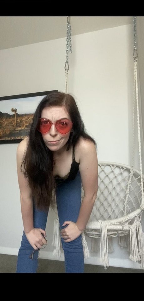 Swell Entertainment hot actress pictures