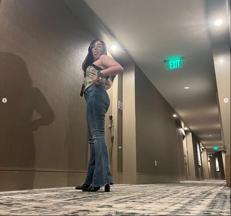 Swell Entertainment model art pics