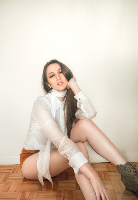 CrystAAHHL pornstar naked images