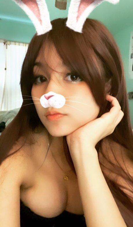 Amiechikin nude star photos