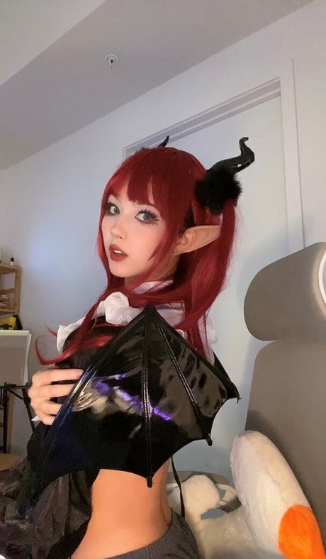 Amiechikin model pornographic photos