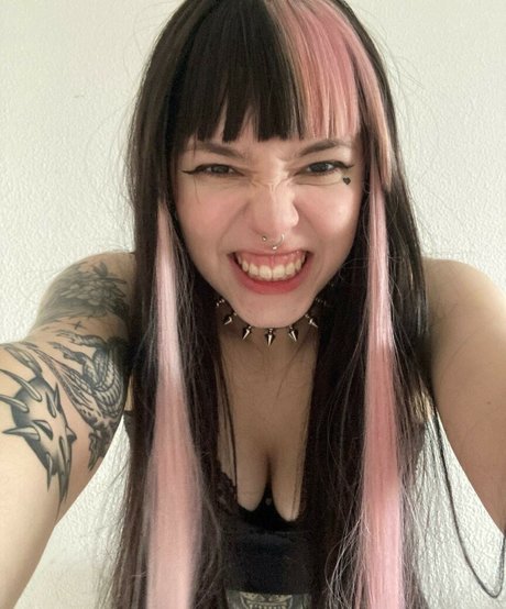 Anna Dreamy ASMR porn star photo