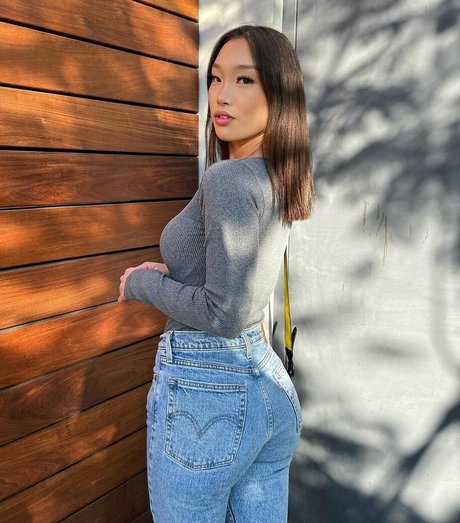 Shallyzsa nudes model photos