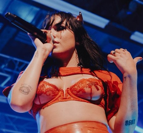 Taylor Upsahl high quality star photo