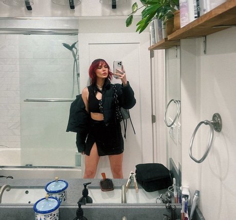 Taylor Upsahl pornstar xxx image