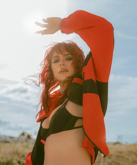 Taylor Upsahl porn actress image