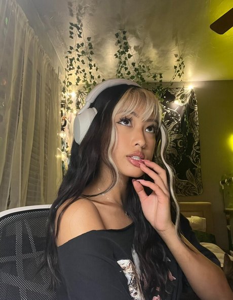 Gabby hua free actress pic