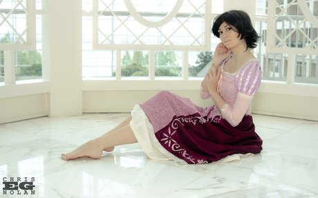 Uncanny Megan hd star gallery