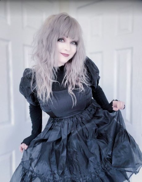 Stellalasaurus model nudes archive