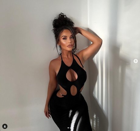 Chelsea Healey best model archive