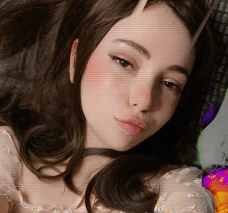 Kittew perfect actress pictures