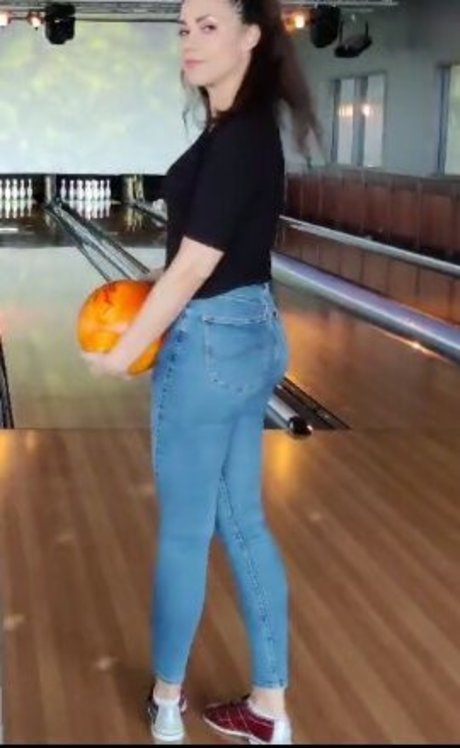 yabbe erotic pornstar images