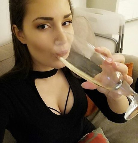 yabbe star art galleries