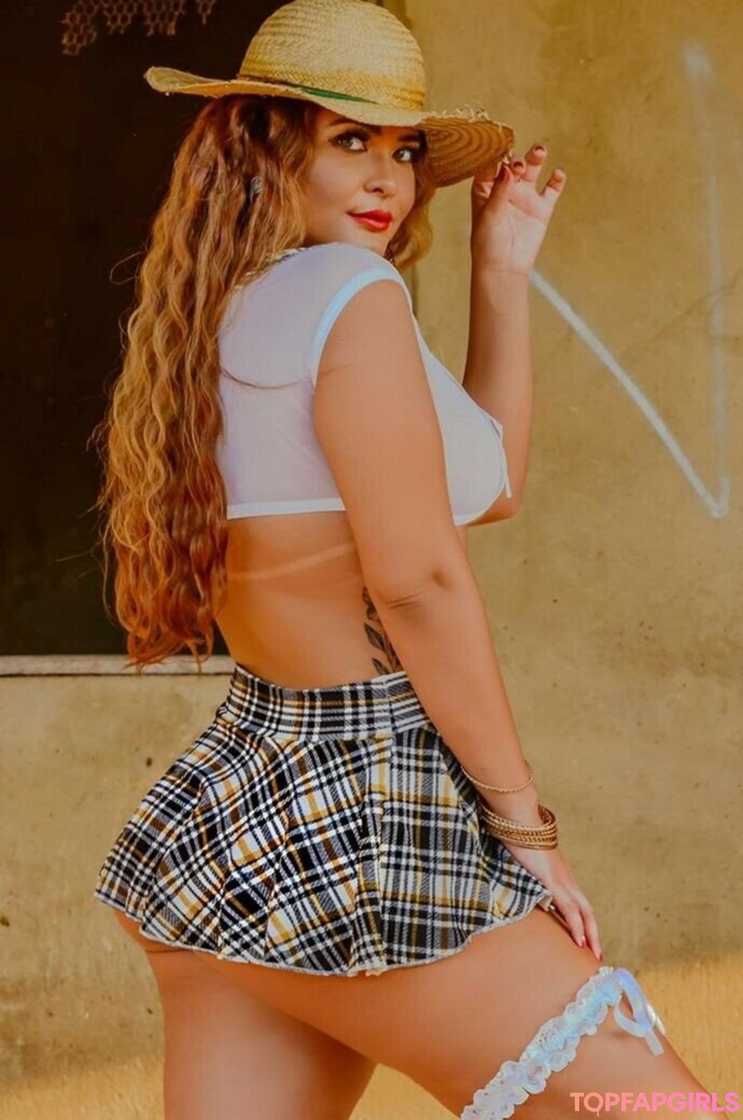 Geisy Arruda model hot gallery