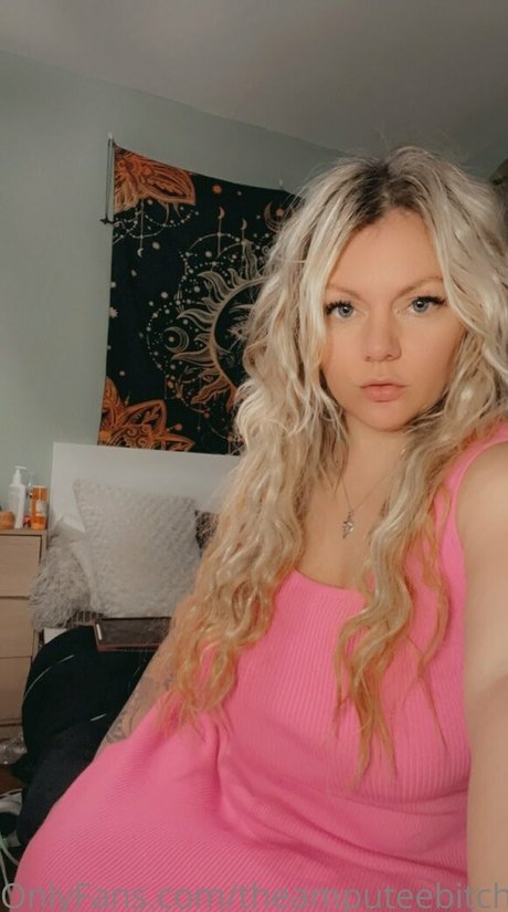 theamputeebitch pretty pornstar gallery