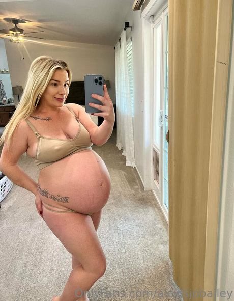 alexisjobailey star nice picture