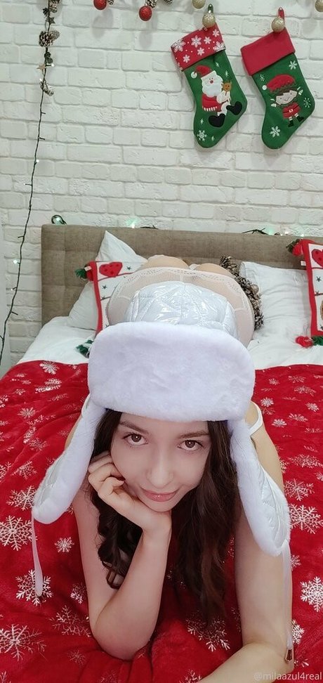 milaazulfree art model pic