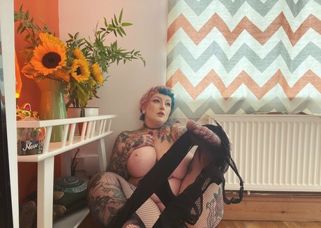 GaldaLou top actress picture