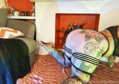 GaldaLou adult actress photo