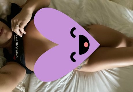 CourtneyTillia nice star img