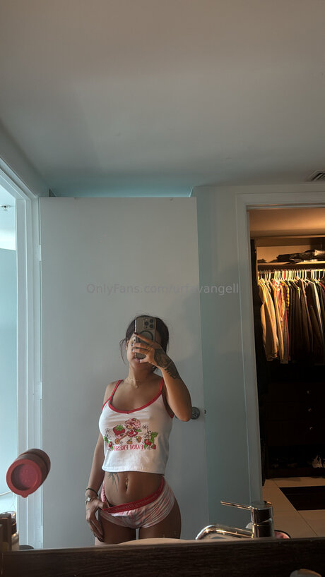 urfavangell model free pic