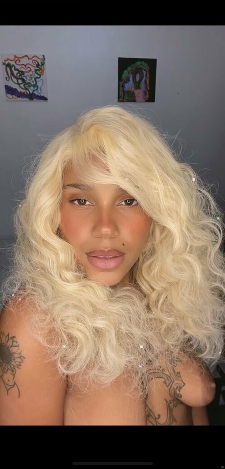 tokischa erotic actress photos