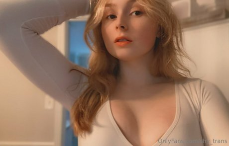 Shy Trans model xxx pictures