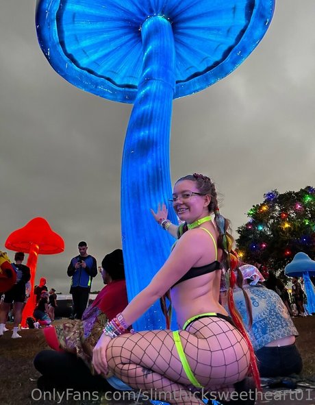 slimthicksweetheart01 hd model image