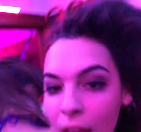 Isabella Gomez star naked pic