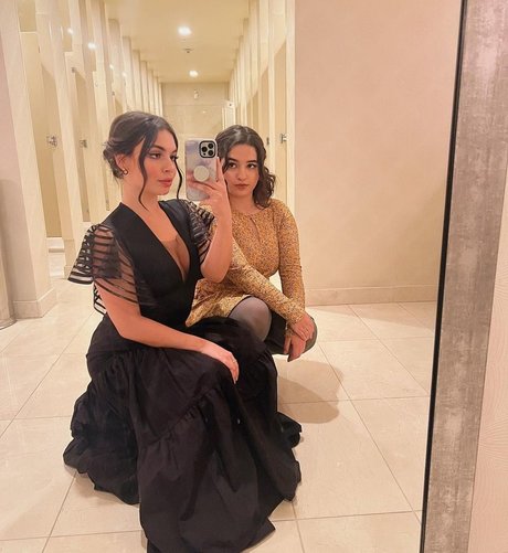 Isabella Gomez nice actress images