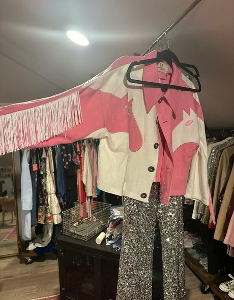 whitney nude model photo